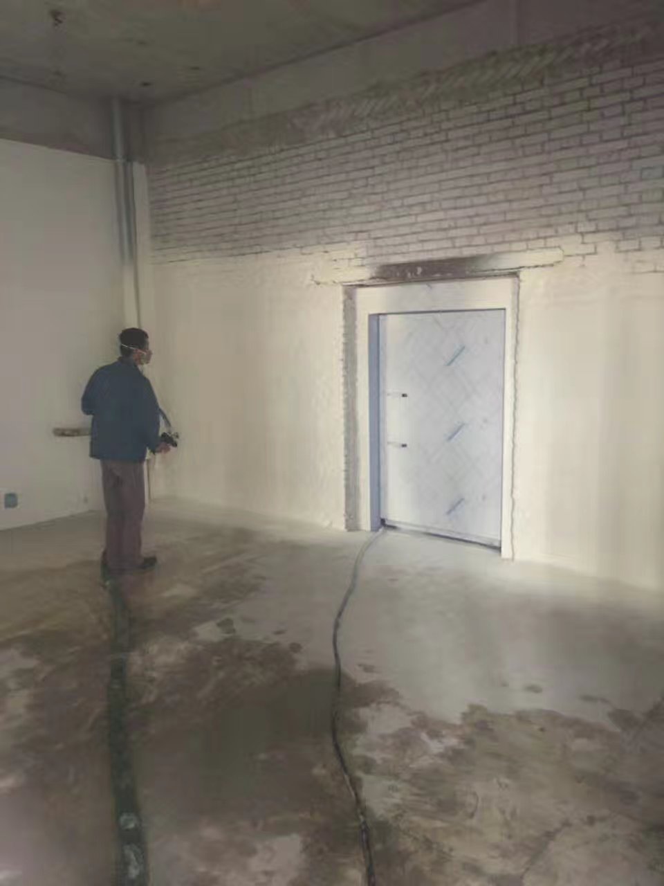冷库保温聚氨酯喷涂(图1) 冷库保温聚氨酯喷涂